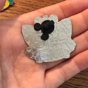 Disney Jewelry - PARIS Disneyland Aristocats Kitty Cat Pin Disney Jewelry - PARIS Disneyland Aristocats Kitty Cat Pin